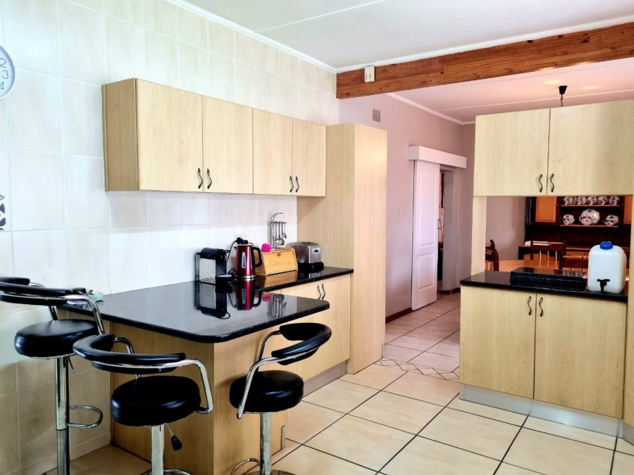 4 Bedroom Property for Sale in Monument Heights Northern Cape